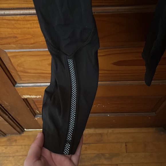 Lulu lemon leggings - Picture 3 of 3